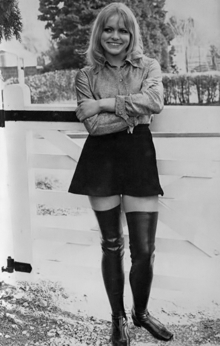 Vintage talking dirty miniskirt grannies